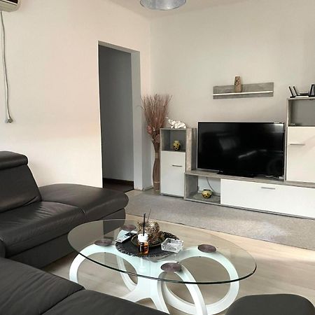 Apartament Inu Orşova Exterior foto