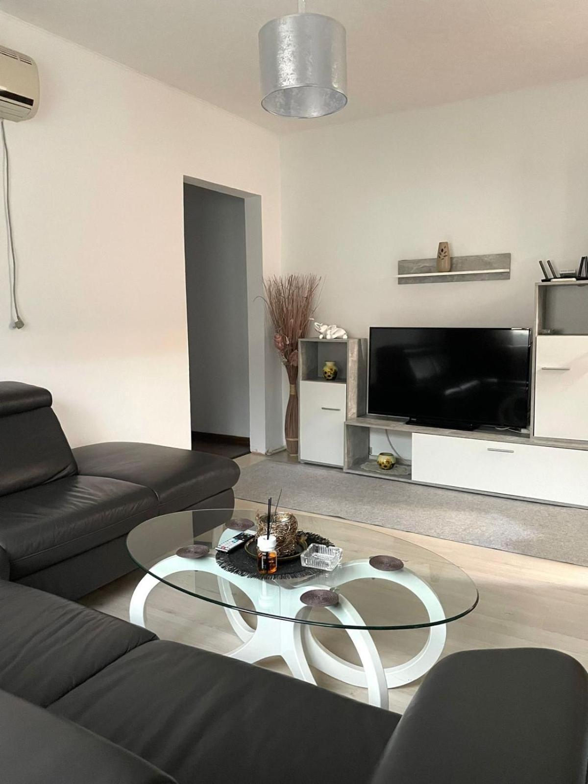 Apartament Inu Orşova Exterior foto